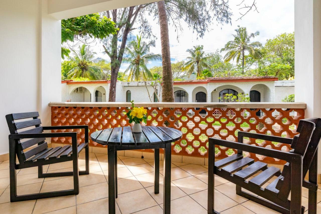 Diani Sea Lodge Діані-Біч Екстер'єр фото